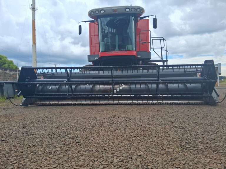 Colheitadeira MF 5690 – 25100913