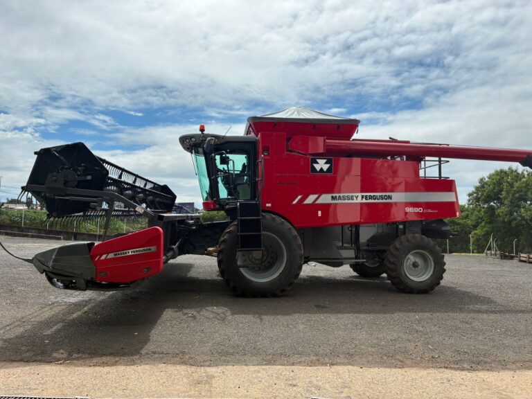 Colheitadeira com Plataforma – 22101269
